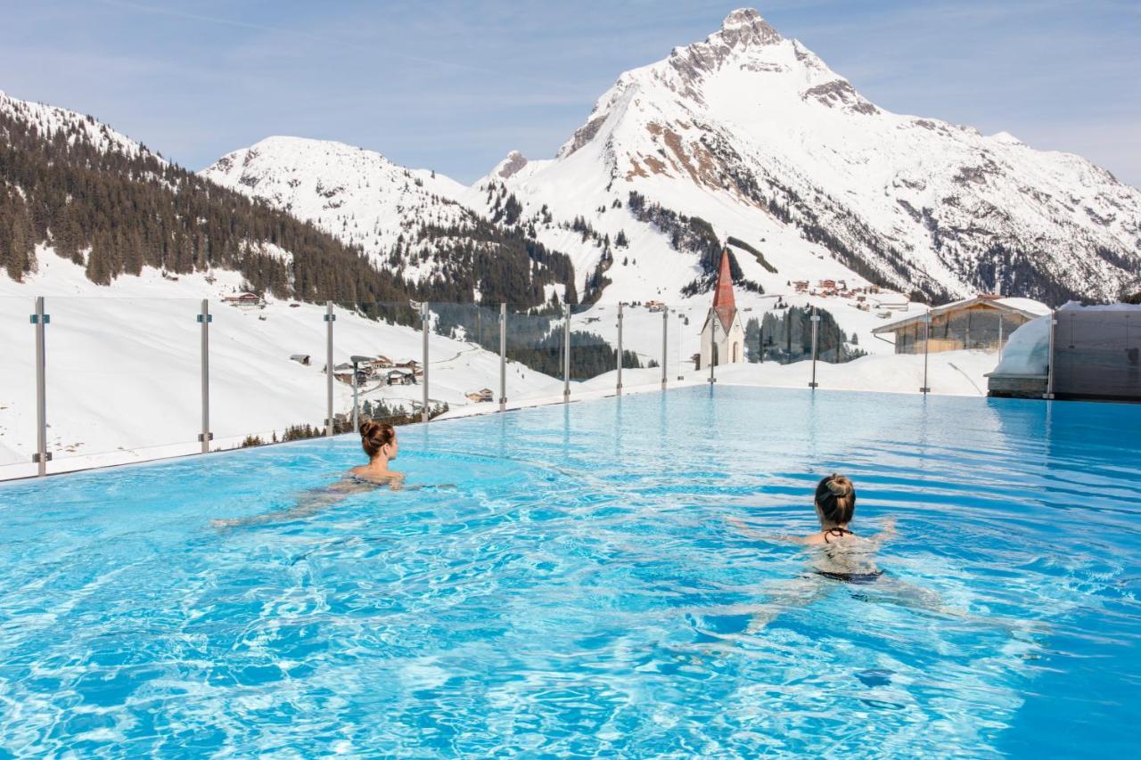 Alpenparks Hotel & Apartment Arlberg Warth Mit Pool Εξωτερικό φωτογραφία