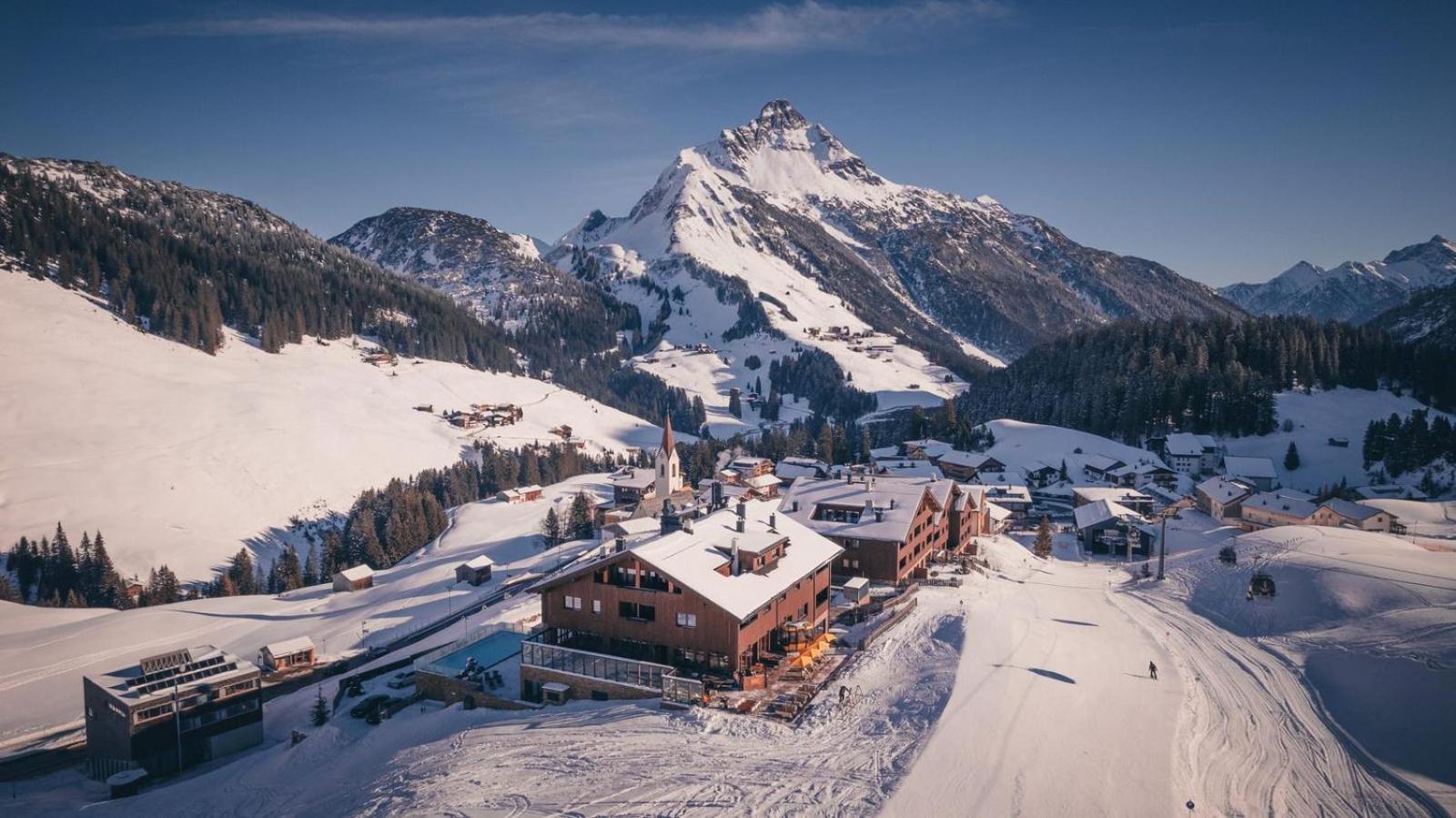 Alpenparks Hotel & Apartment Arlberg Warth Mit Pool Εξωτερικό φωτογραφία
