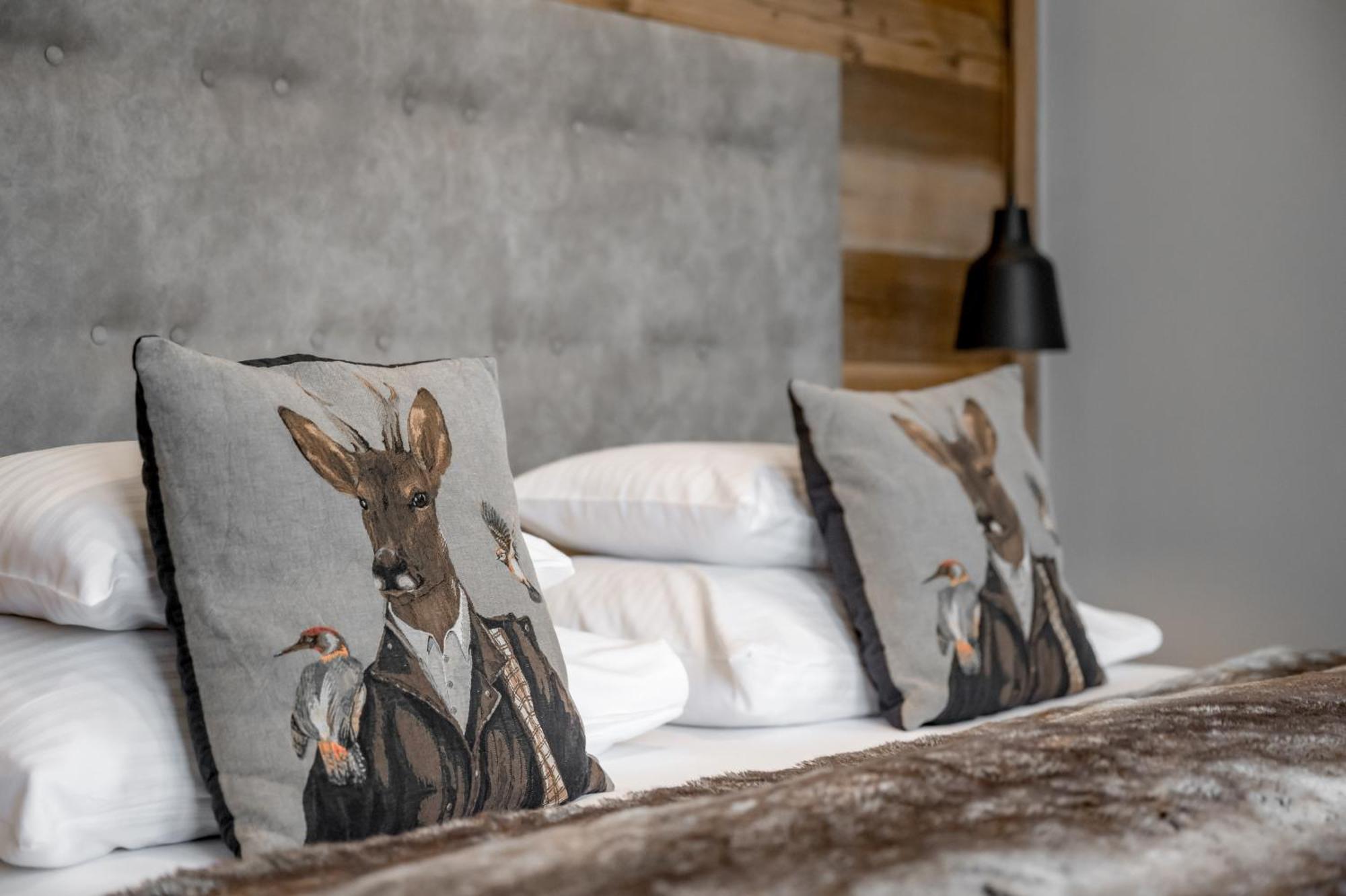 Alpenparks Hotel & Apartment Arlberg Warth Mit Pool Εξωτερικό φωτογραφία