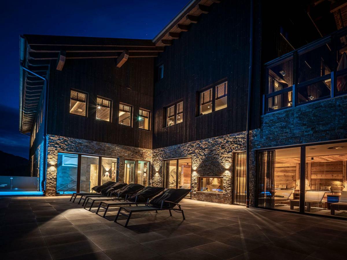Alpenparks Hotel & Apartment Arlberg Warth Mit Pool Εξωτερικό φωτογραφία